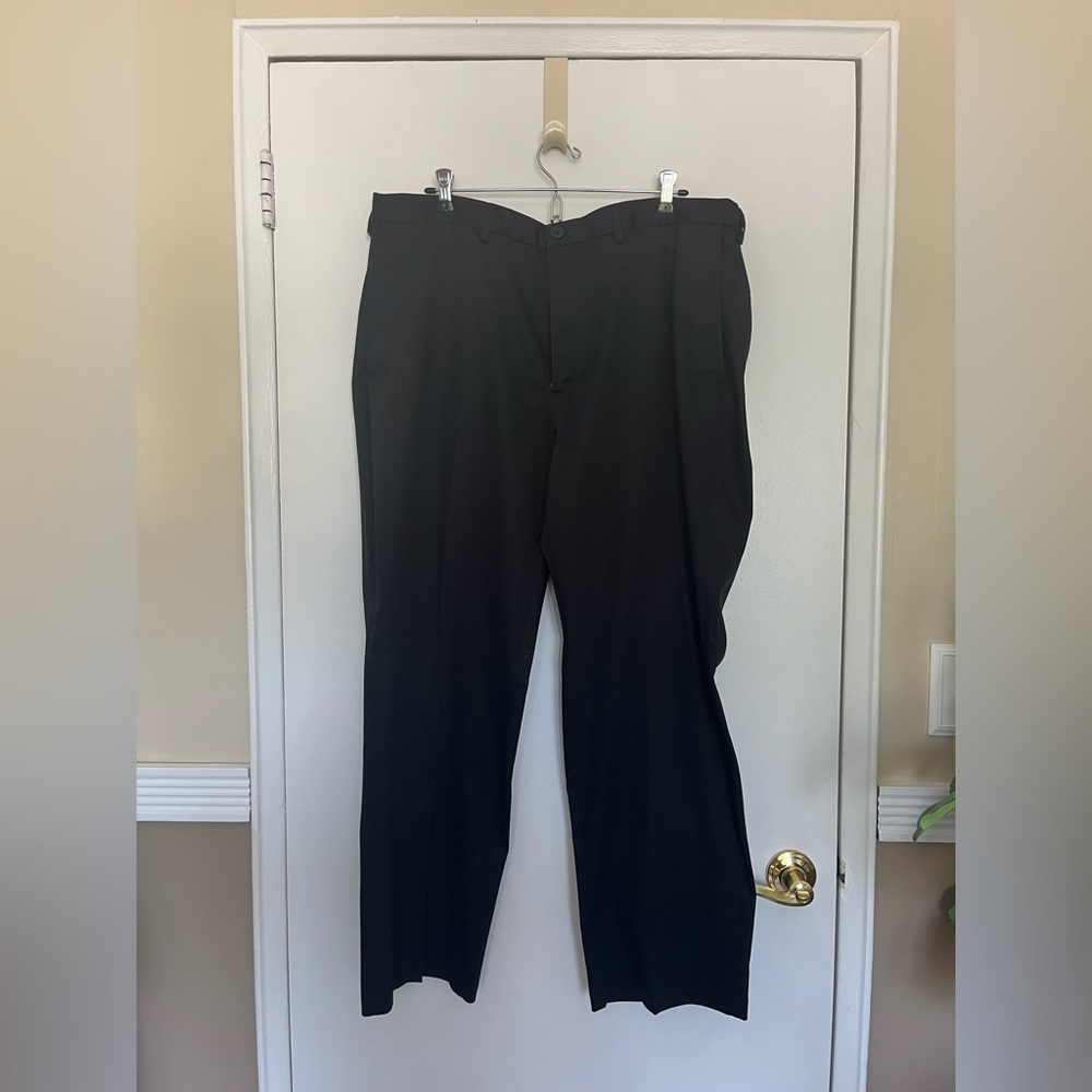 Haggar men’s Black dress Pants